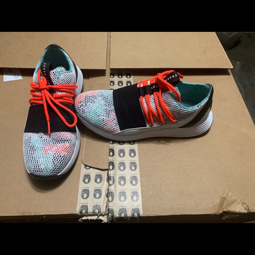 Womens size 8 UA shoes